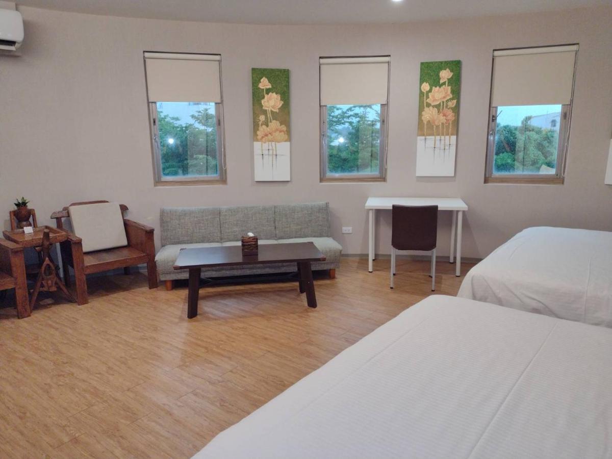 Tainan Julie'S Garden 峰情文旅 Hotel Anping Eksteriør billede